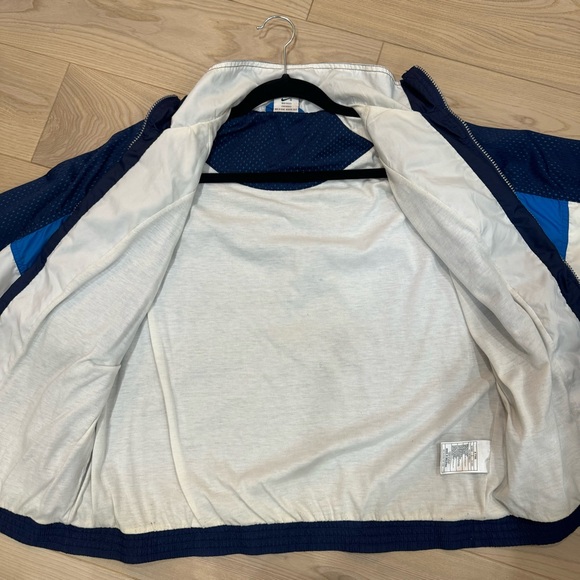 Vintage Nike Windbreaker - Picture 4 of 7